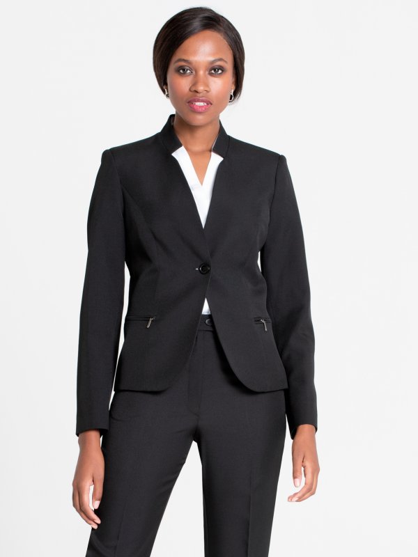 Jackets, Jordan, Liquorice: Long Sleeve, short fitted blazer with zip pocket detail.
Approx. 60cm centre back length.