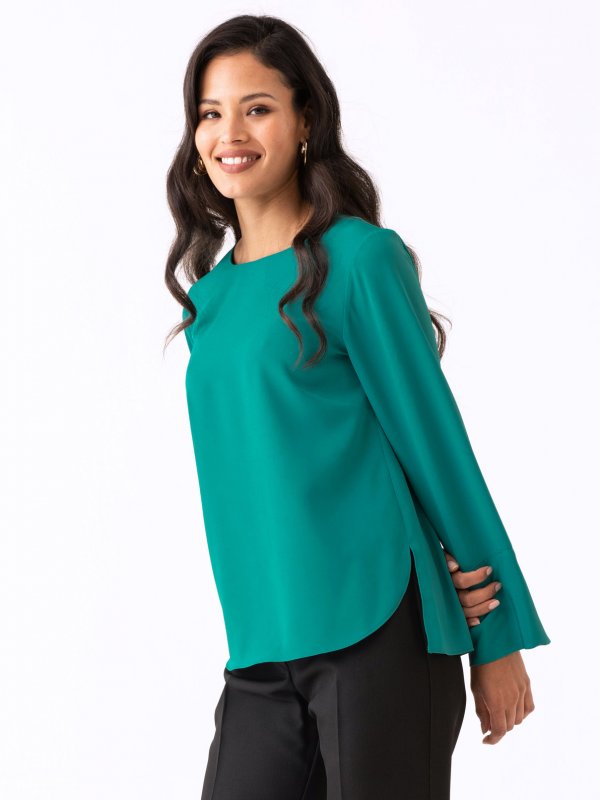 Blouses, Becky, Emerald: Classically styled , long sleeve , boxy top with a curved hem and wide cuff.