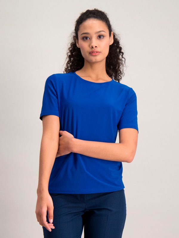Basic Tee, Lydia, Royal Silky Knit: Short sleeve basic crew neck t-shirt. 62cm Centre back length
