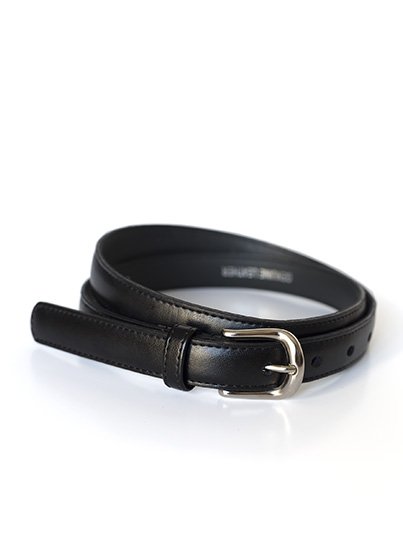 Accessories, Classic Leather Belt, Black : Ladies Genuine Leather 20mm , with a polished round metallic buckle.
100% Leather