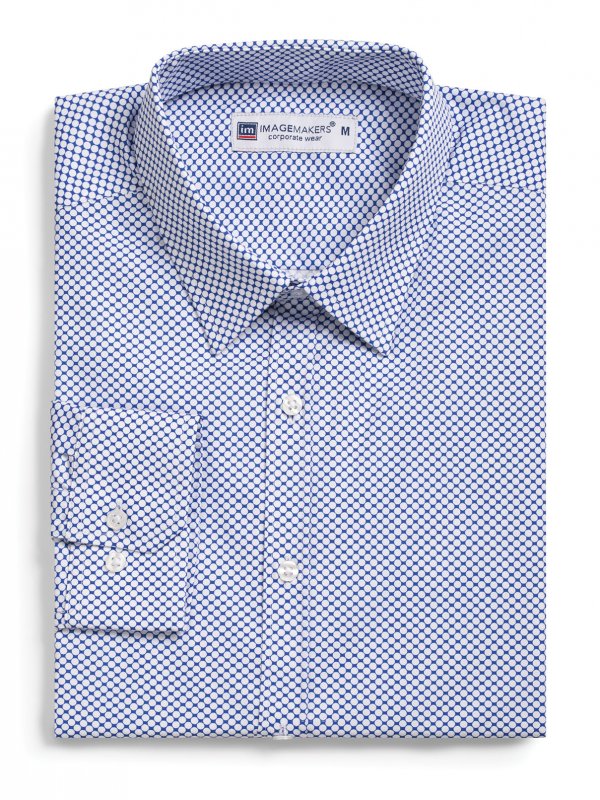 Shirts, Stuart, Blue Circles: Classic Fit, long sleeve shirt with front pocket details.
Approx. 75cm centre back length on a medium